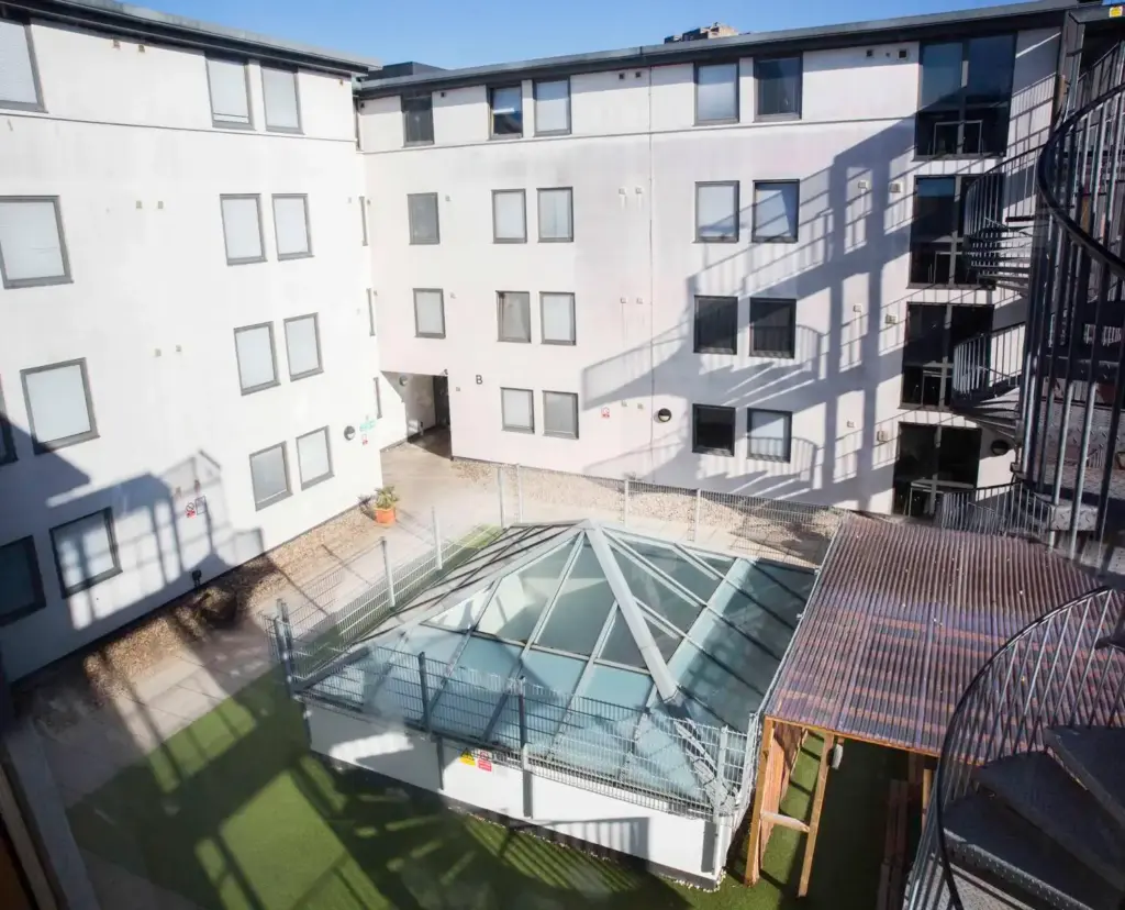 don gratton (12)-1500x1213