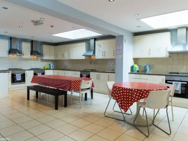 raleigh house (3)-1500x1000