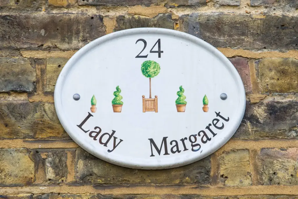 lady margaret (3)-1500x1000