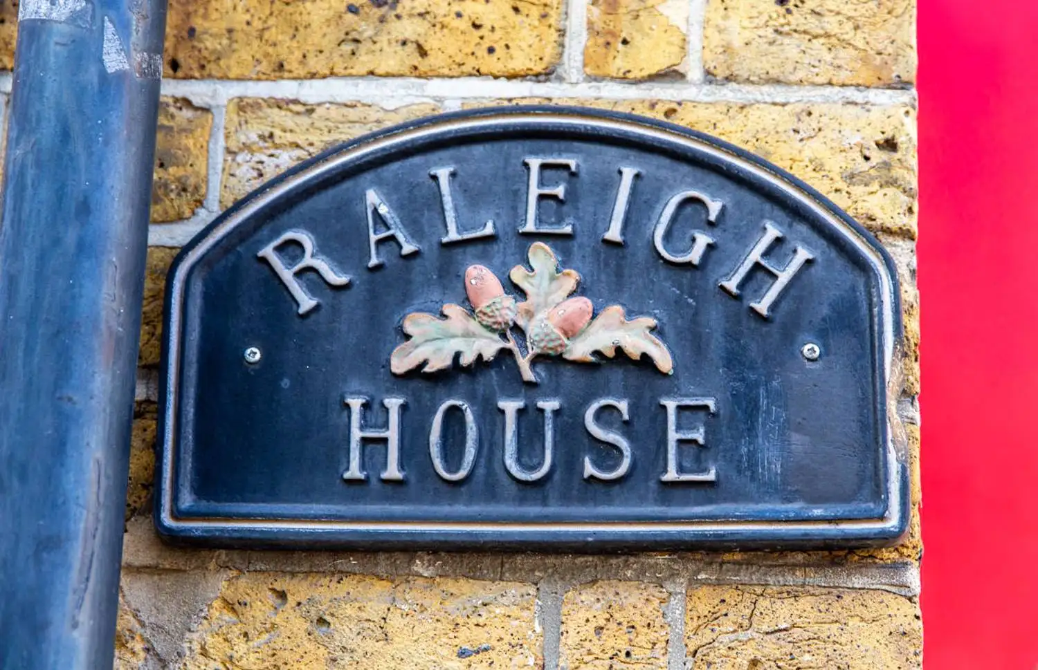 raleigh house (5)-1500x969